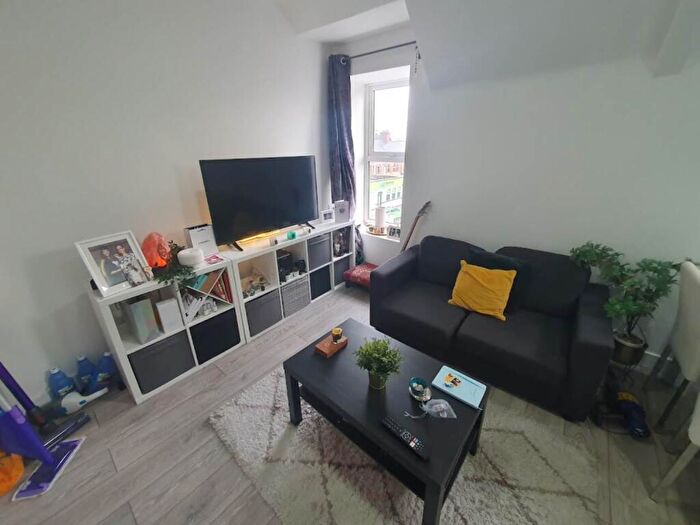 2 Bedroom Flat To Rent In Newfoundland Court, Newfoundland Road, Heath, CF14