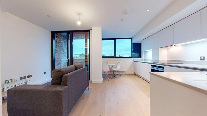 1 Bedroom Flat To Rent In Highgate Hill, London, N19