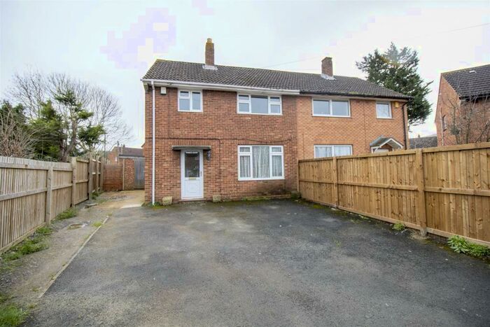 3 Bedroom Semi-Detached House To Rent In Clyde Road, Brockworth, GL3