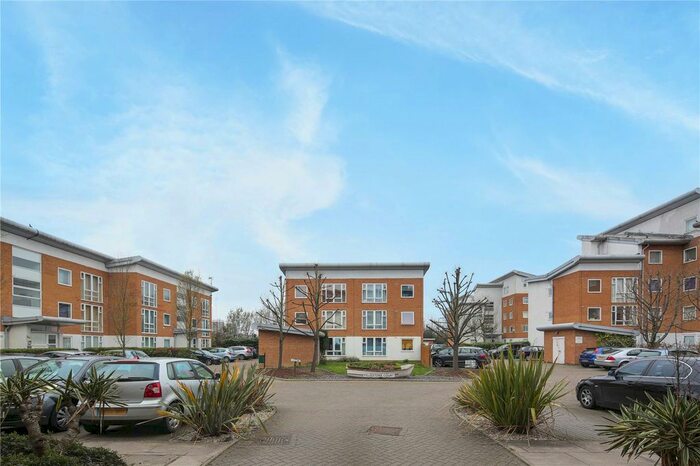 1 Bedroom Flat To Rent In Felixstowe Court, London, E16