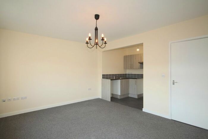 1 Bedroom Flat To Rent In Murston Road, Sittingbourne, ME10