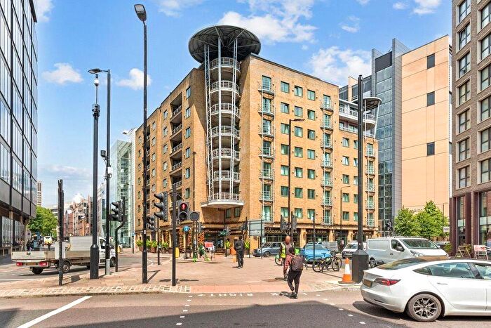 1 Bedroom Apartment For Sale In Mansell Street, London, E1