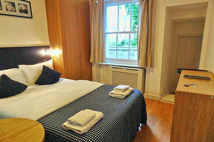 Studio To Rent In Mabledon Place, Bloomsbury, London, WC1H