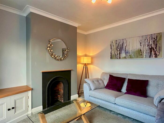 3 Bedroom Semi-Detached House To Rent In Cockett Road, Cockett, Swansea, SA2