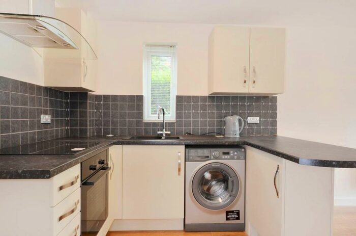1 Bedroom House To Rent In Mount Hermon Road, Woking, GU22