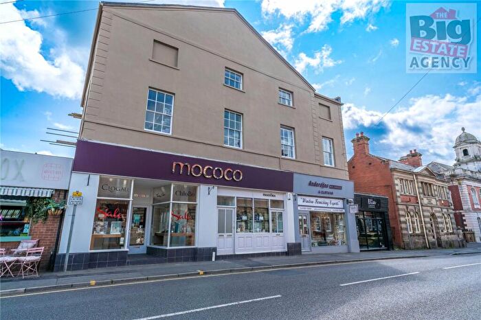 2 Bedroom Apartment To Rent In Earl Buildings, - Earl Road, Mold, CH7