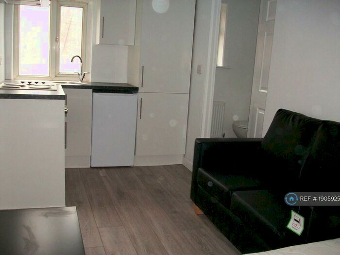 Studio To Rent In Church St, Preston, PR1