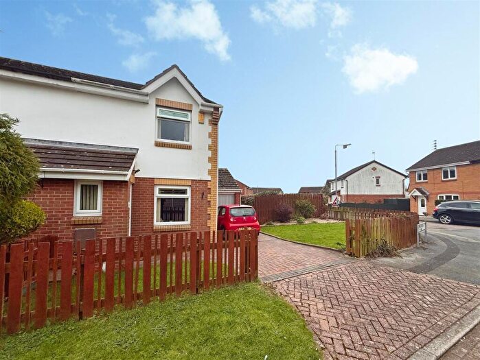 2 Bedroom Semi-Detached House For Sale In Clover Fields, Calverton, Nottingham, NG14