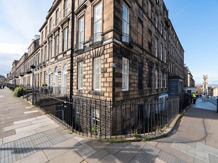 2 Bedroom Flat To Rent In Heriot Row, New Town, Edinburgh, EH3