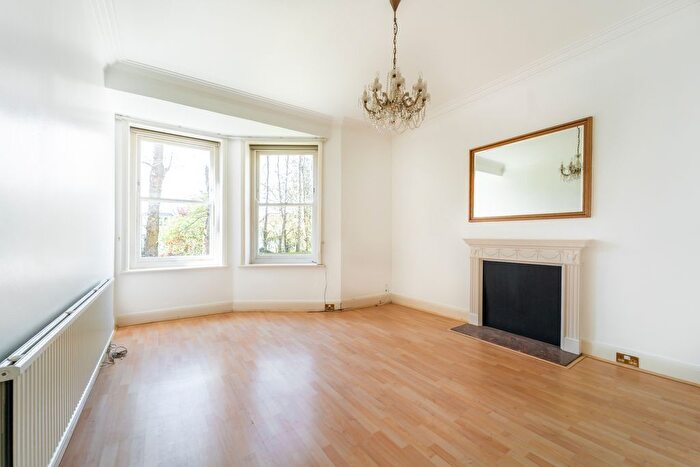 2 Bedroom Flat For Sale In Finchley Road, West Hampstead, NW3