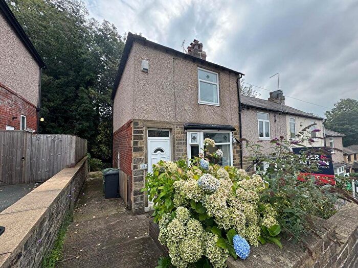 2 Bedroom Terraced House To Rent In Birks Road, Longwood, HD3