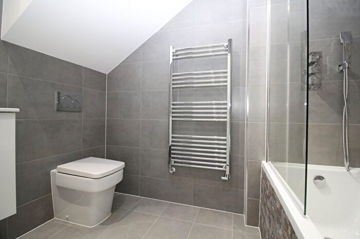 1 Bedroom Flat To Rent In Harrington House, Horsham, RH13