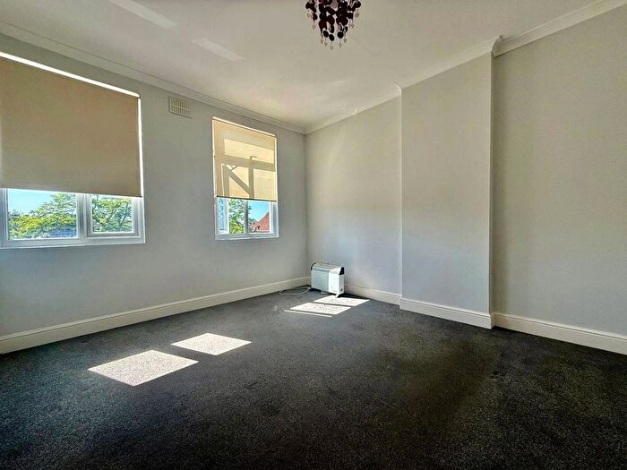 1 Bedroom Flat To Rent In A Downham Way, London, BR1
