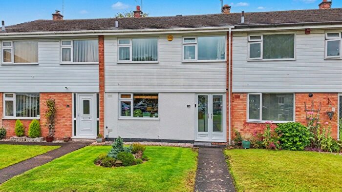 3 Bedroom Terraced House For Sale In Nethercote Gardens, Shirley, Solihull, B90