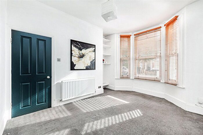 2 Bedroom Flat To Rent In Bollo Bridge Road, London, W3