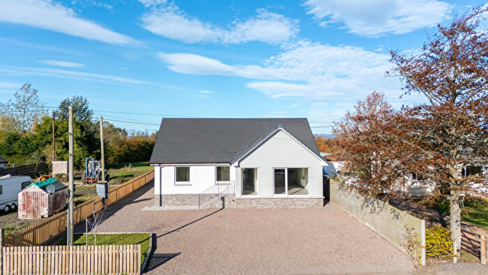 4 Bedroom Detached Bungalow For Sale In Coupar Angus, Blairgowrie, PH13