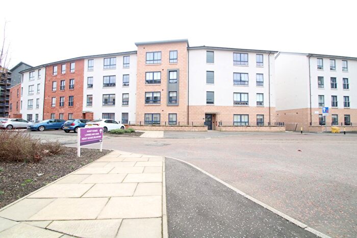2 Bedroom Flat To Rent In Dalmeny Gate, Glasgow, G5