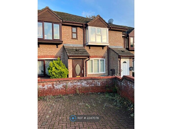 1 Bedroom Flat To Rent In Enville Way, Highwoods, Colchester, CO4