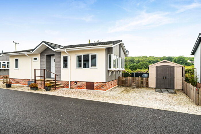 1 Bedroom Park Home For Sale In Eden Close, Croft Farm Park, Luxulyan, Bodmin, Cornwall, PL30