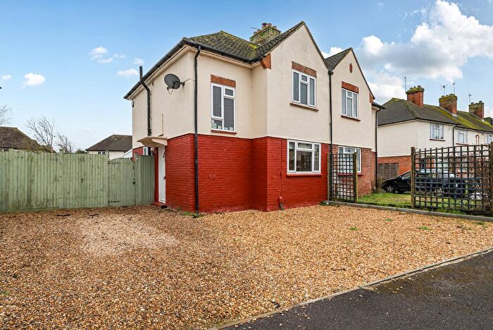 3 Bedroom Semi Detached House For Sale In Balfour Avenue, Woking, GU22