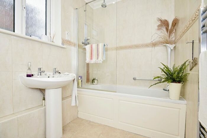 3 Bedroom Bungalow For Sale In Summerville Avenue, Minster On Sea, Sheerness, Kent, ME12