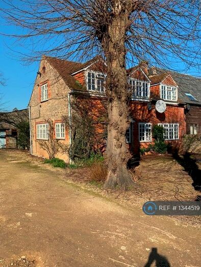 2 Bedroom Flat To Rent In Lime Tree Cottage, Little Coxwell, Faringdon, SN7