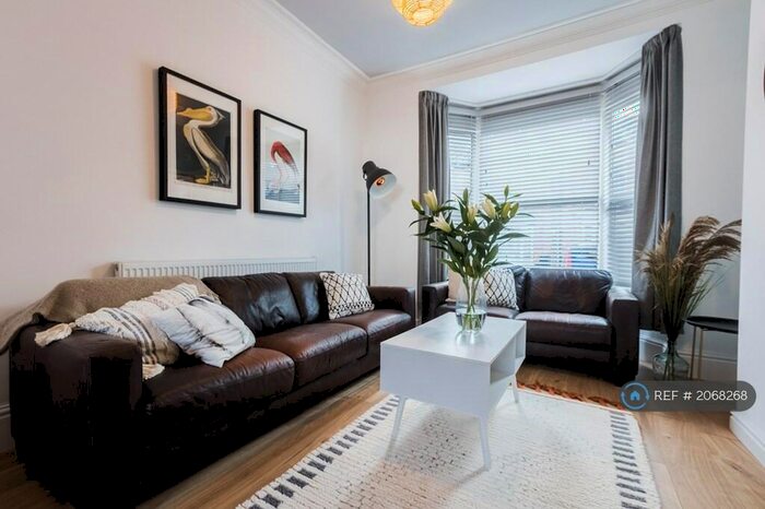 2 Bedroom Terraced House To Rent In Clumber Street, Hull, HU5