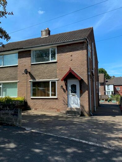 3 Bedroom Semi-Detached House To Rent In Tadcaster Crescent, Sheffield, S8
