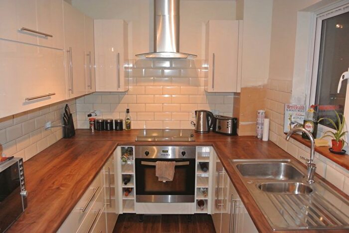 2 Bedroom Terraced House To Rent In Clover Field, Lychpit, RG24