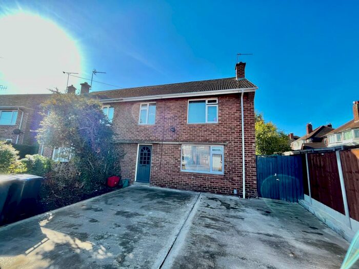 4 Bedroom House To Rent In Southway, Leamington Spa, CV31