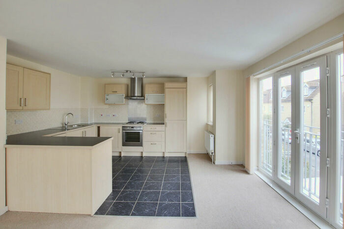 3 Bedroom Apartment To Rent In Wren Walk, Eynesbury, PE19