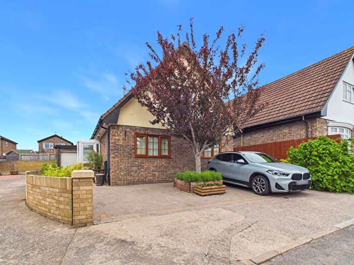 4 Bedroom Detached House For Sale In Heol Sirhwi, Barry, CF62