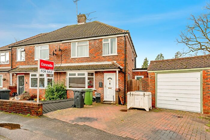 4 Bedroom Semi-Detached House For Sale In The Coronet, Horley, RH6