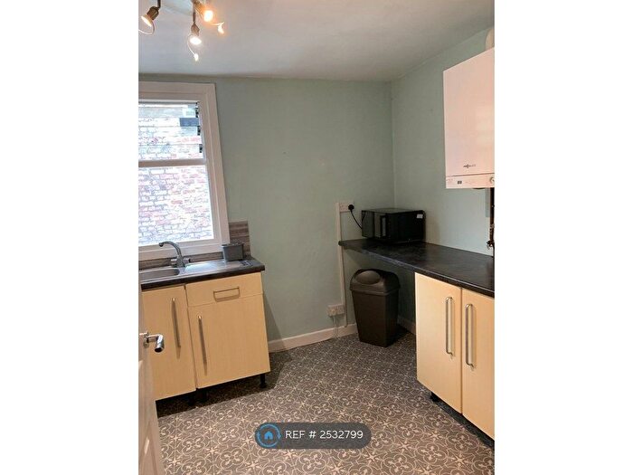 1 Bedroom Flat To Rent In Linnet Lane, Liverpool, L17