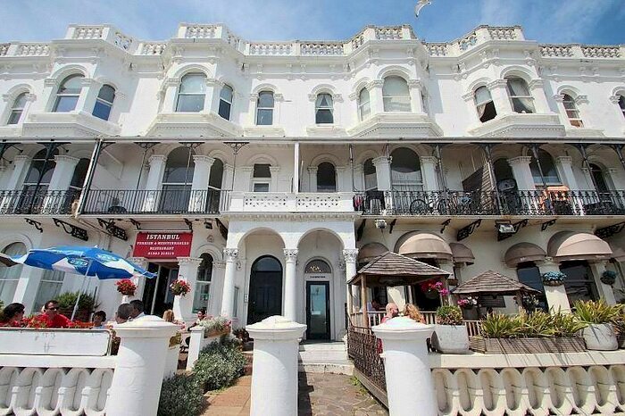 2 Bedroom Flat To Rent In Marine Parade, Worthing, West Sussex, BN11