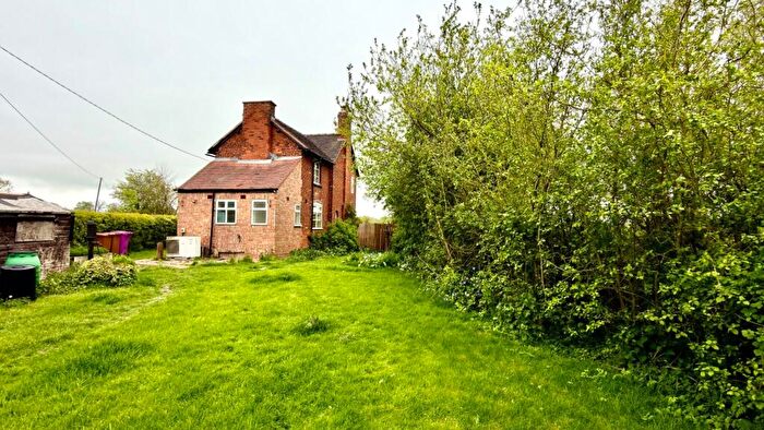 2 Bedroom Cottage To Rent In Syerscote Lane, Wigginton, B79