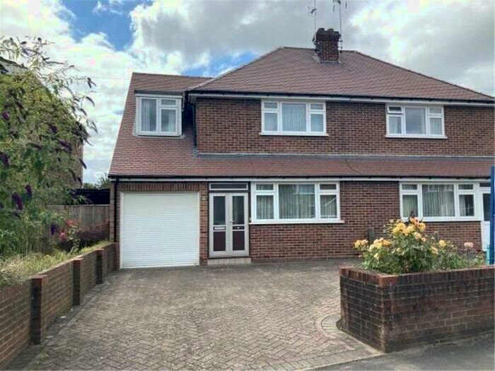 3 Bedroom Semi-Detached House To Rent In Beech Lane, Earley, Berkshire, RG6