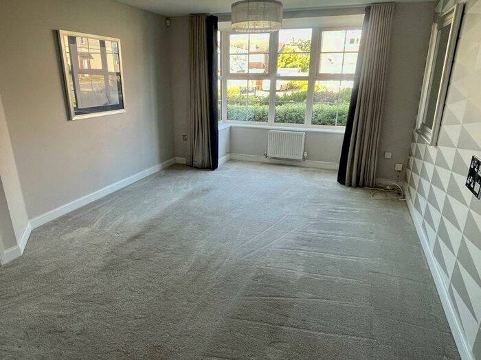 4 Bedroom Detached House To Rent In Signal Way, Hayling Island., PO11