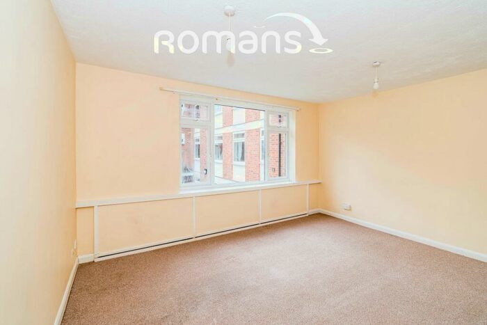 2 Bedroom Apartment To Rent In Normans Road, Winchester, SO23