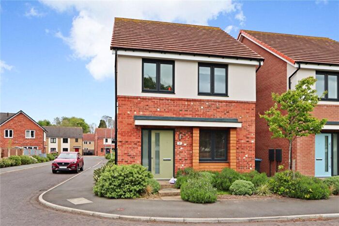 3 Bedroom Detached House For Sale In Lamorbey Walk, Chester Le Street, Durham, DH3