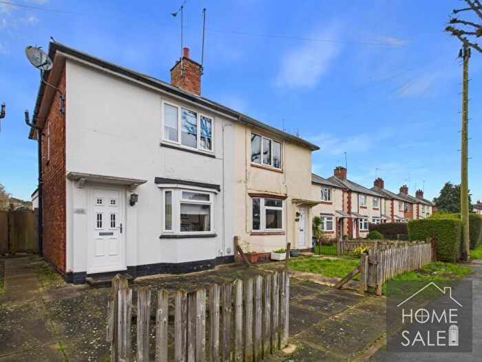 2 Bedroom Semi Detached House For Sale In The Headlands, Market Harborough, LE16