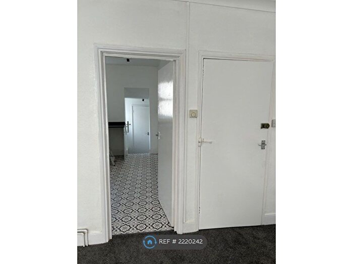 1 Bedroom Flat To Rent In Western Place, Worthing, BN11