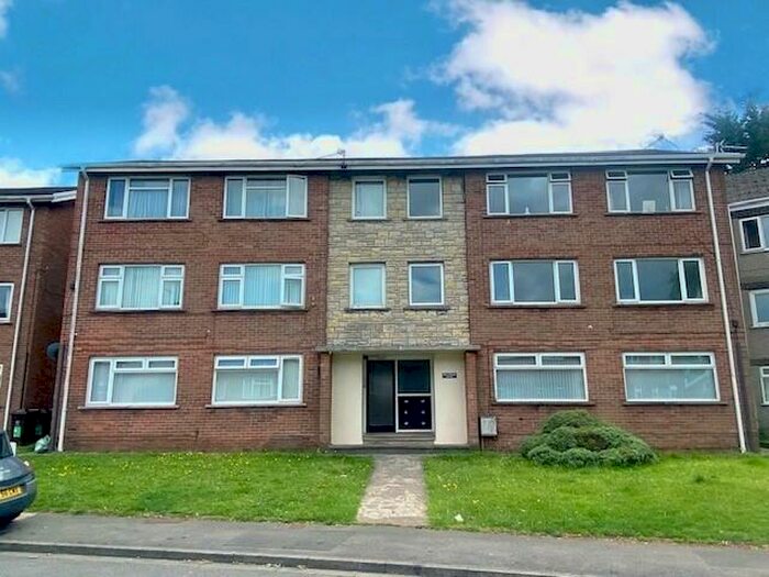 2 Bedroom Flat To Rent In Cranleigh Rise, Rumney, Cardiff, CF3