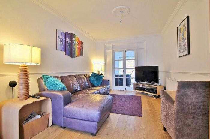 4 Bedroom Semi-Detached House To Rent In Pembridge Avenue, Twickenham, TW2