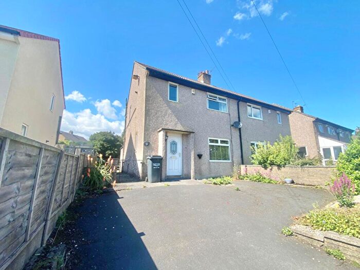 2 Bedroom House To Rent In Moor Bottom Road, Halifax, HX2