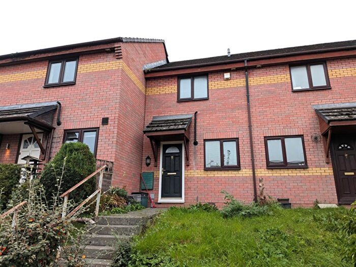 2 Bedroom Terraced House For Sale In County Street, Bristol, BS4