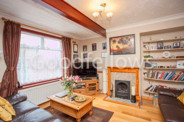 3 Bedroom House To Rent In Abbotsbury Road, Morden, SM4