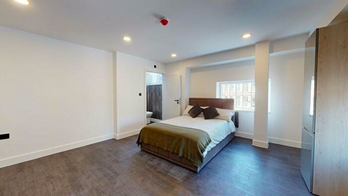 Studio To Rent In Hounds Gate, City Centre, Nottingham, NG1