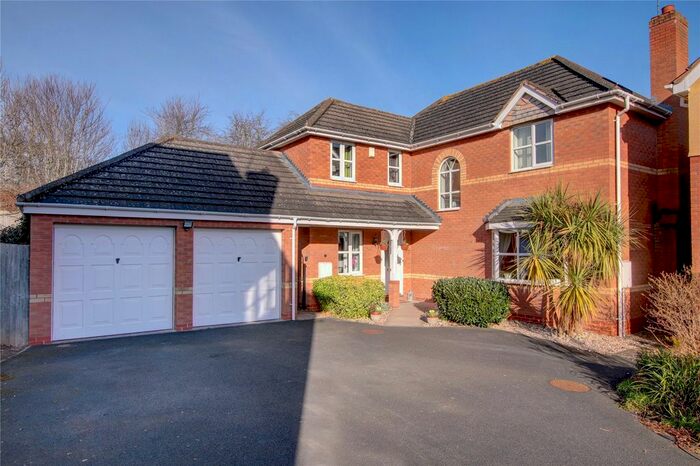 4 Bedroom Detached House For Sale In Swan Drive, Droitwich, Worcestershire, WR9
