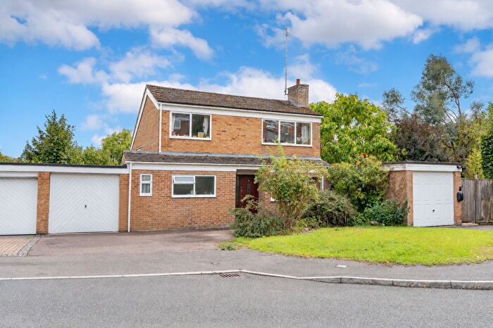 4 Bedroom Detached House For Sale In Bradshaw Close, Steeple Aston, OX25